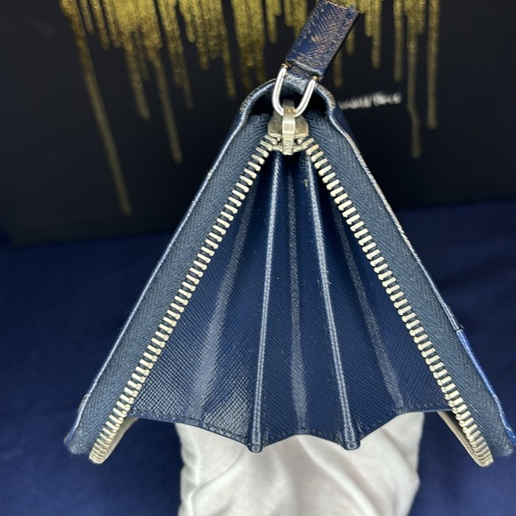 PRADA | Bi Color Saffiano Leather Long Zippy Wallet in Blue - Picture 10 of 11